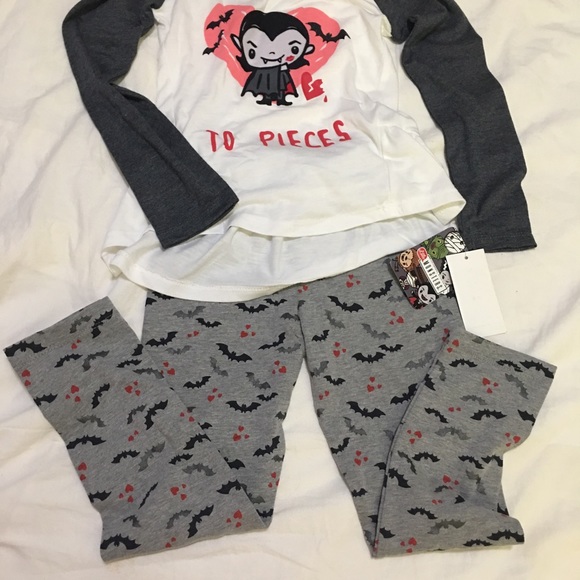 sleeping clothes - Picture 2 of 4